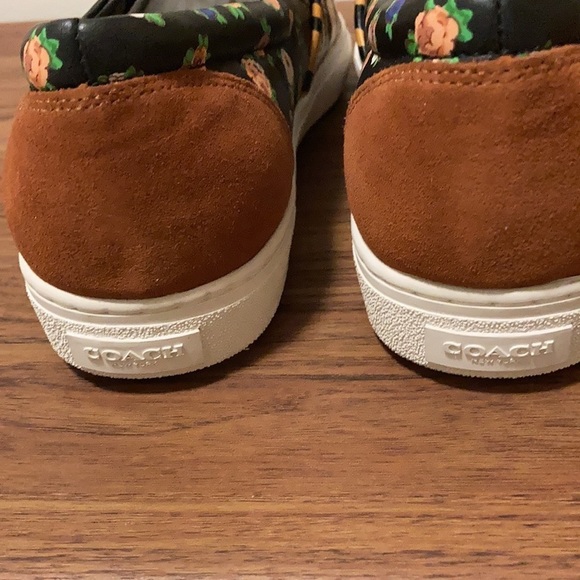 Coach NWOB Limited Edition Tiger & floral Print Leather Slip On Sneaker - Picture 2 of 7
